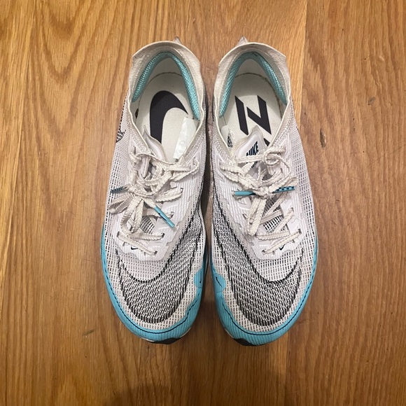 Nike ZoomX Vaporfly Next% 2 - Picture 2 of 5